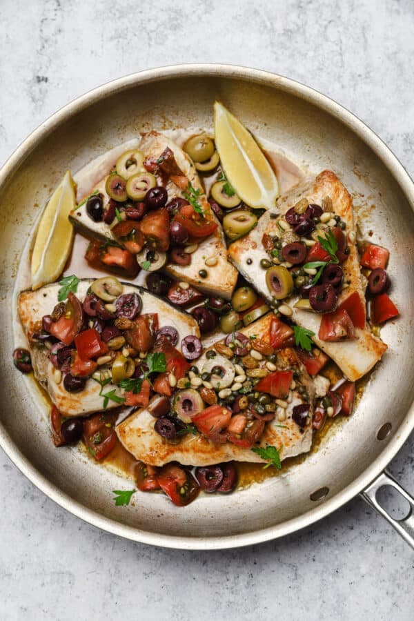 Fresh swordfish fillets pixxispad