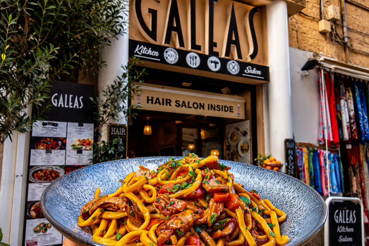 Seafood pasta served by the storefront